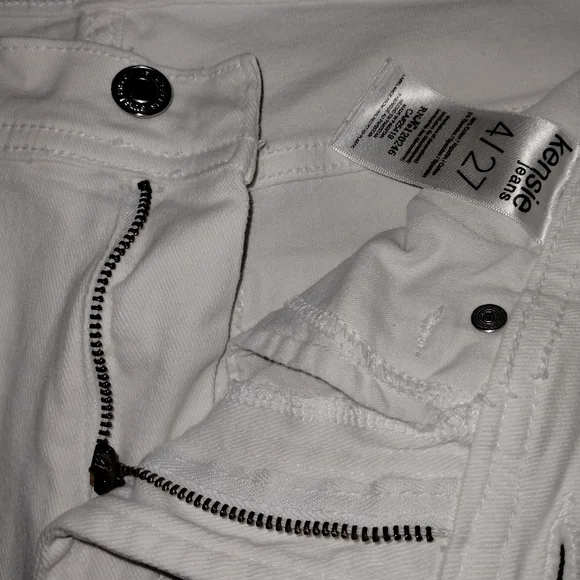 Jeans Kinsie Savannah Vintage Luxe 4/27  Flare High Rise - Picture 3 of 12